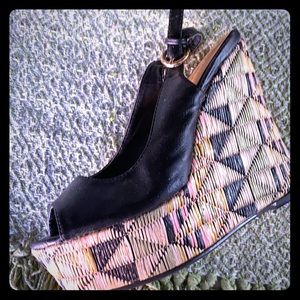 Madden girl wedges